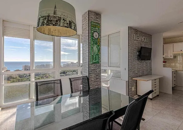 797 Holiday Rentals - Apartamento Para 4 En El Centro De Benalmadena